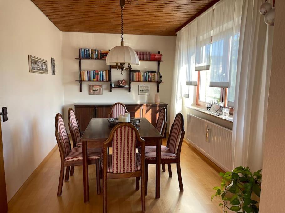 Ferienwohnung Leuchtbergblick Mit Terrasse Und Pkw Stellplatz Ешвеге Екстериор снимка