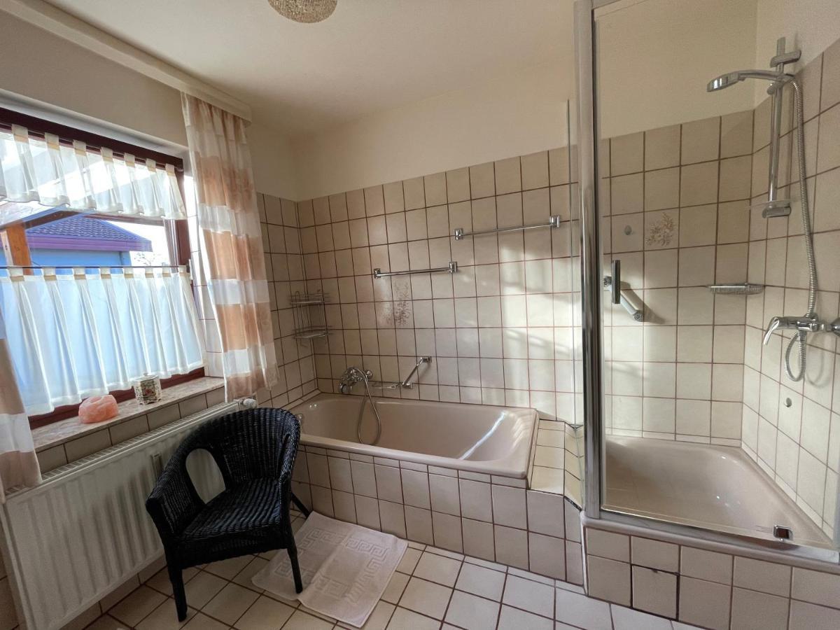 Ferienwohnung Leuchtbergblick Mit Terrasse Und Pkw Stellplatz Ешвеге Екстериор снимка